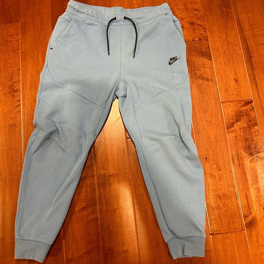 Nike tech fleece joggers